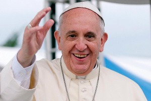 Hay que combatir la corrupción, la explotación humana... Que se combata el cáncer de la corrupción, la explotación humana y el trabajo indigno, el Papa en Prato